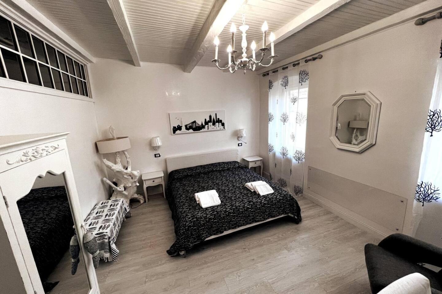 Deluxe 4 Bedrooms In Fegina Monterosso Монтероссо-аль-Маре Экстерьер фото